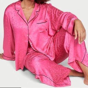 Victoria's Secret Satin Pajama Set Swirl Heart Pink Jacquard